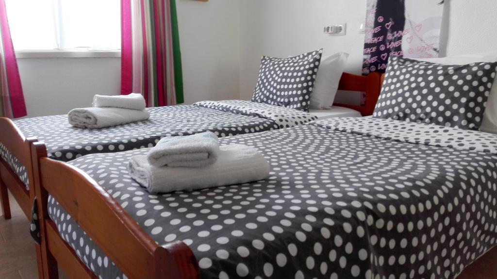 Surf House Helena Hotel Baleal Cameră foto